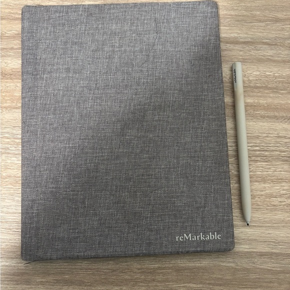 Remarkable 2 - Picture 3 of 3